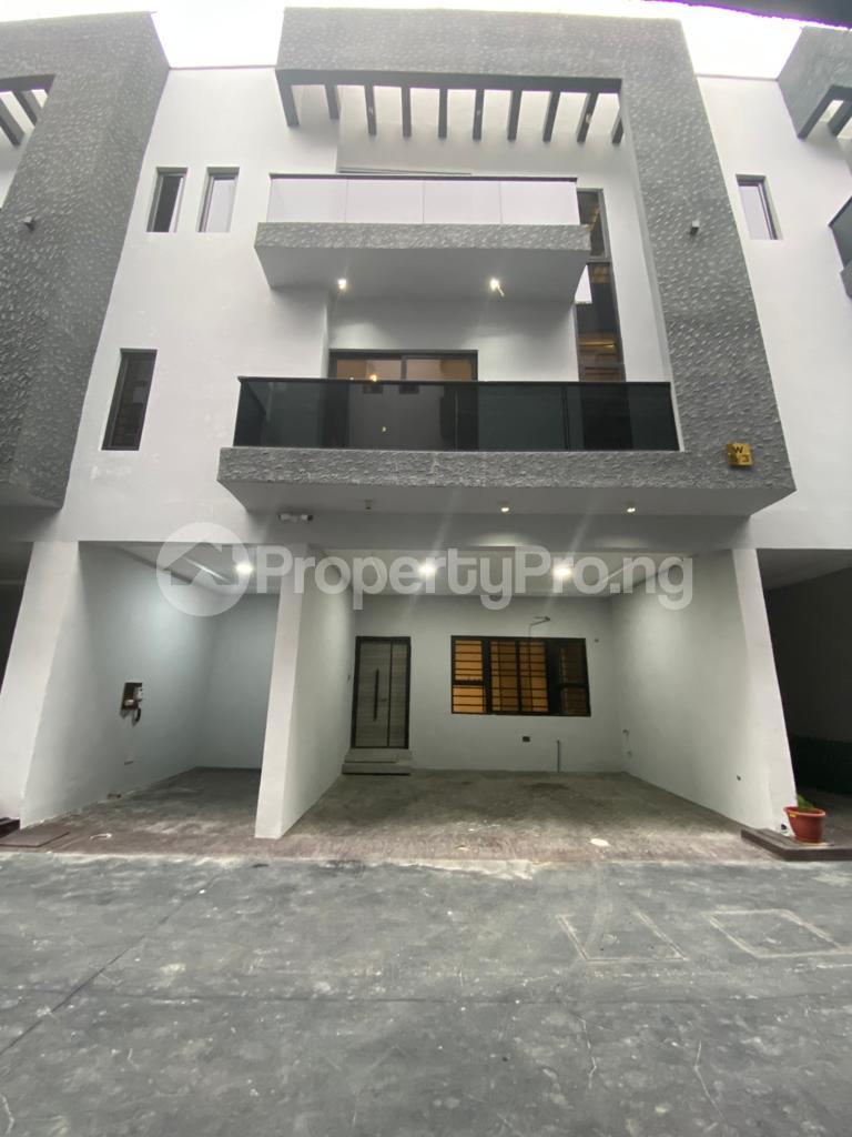 4 bedroom House for sale Ologolo Lekki Lagos