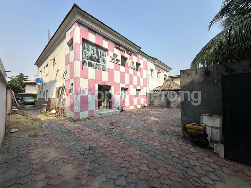 Commercial Property for rent Lekki Phase 1 Lekki Lagos