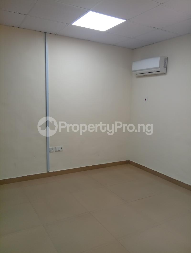 Commercial Property for rent Alagomeji Yaba Lagos
