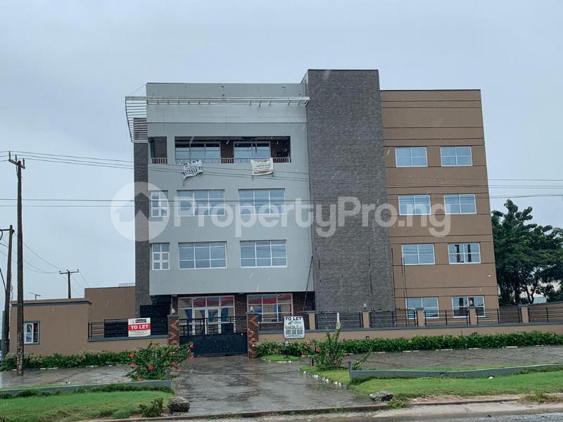 Commercial Property for rent Otunla B/s, Landmark: Lakowe, Dangote Refinery, Lekki Ftz Lakowe Golf Course Free Trade Zone Ibeju-Lekki Lagos