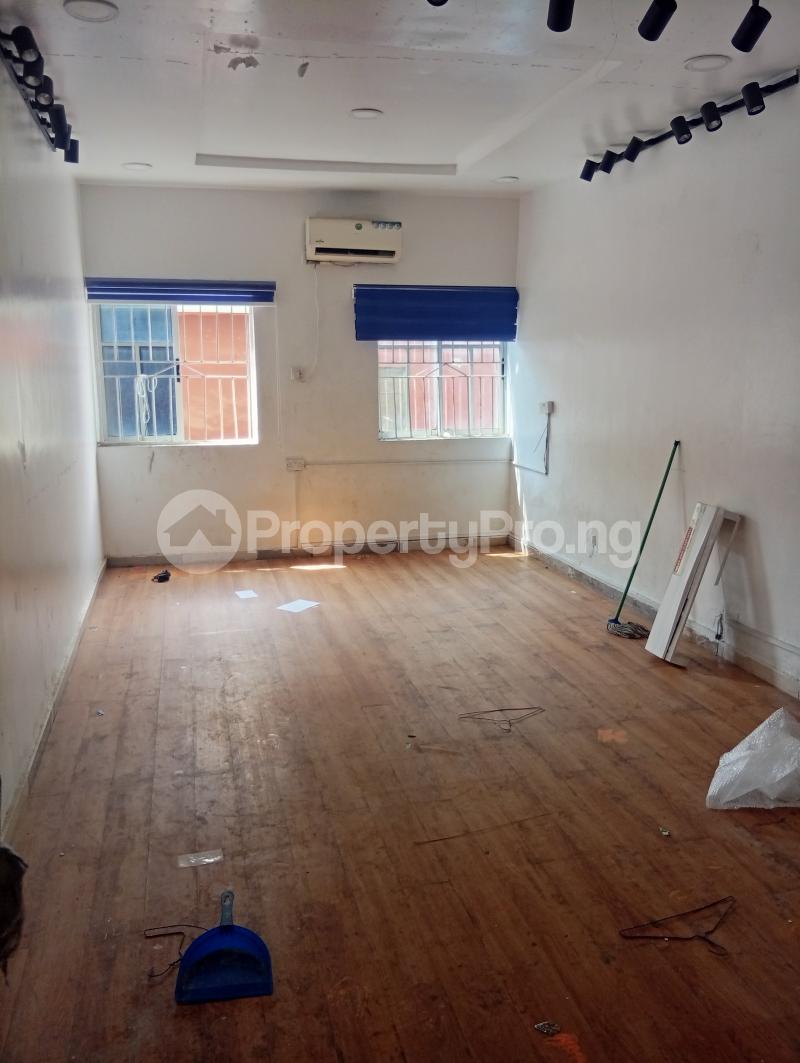 Commercial Property for rent Adekunle Yaba Lagos