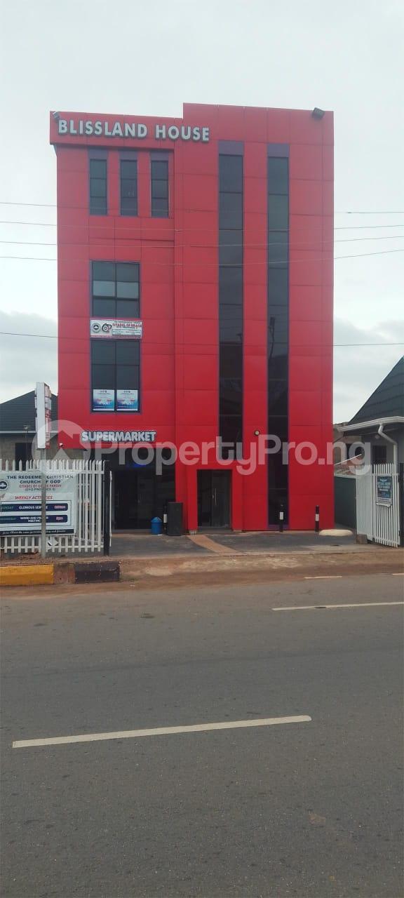Commercial Property for rent Very Close Alakia Market Alakia Ibadan Oyo