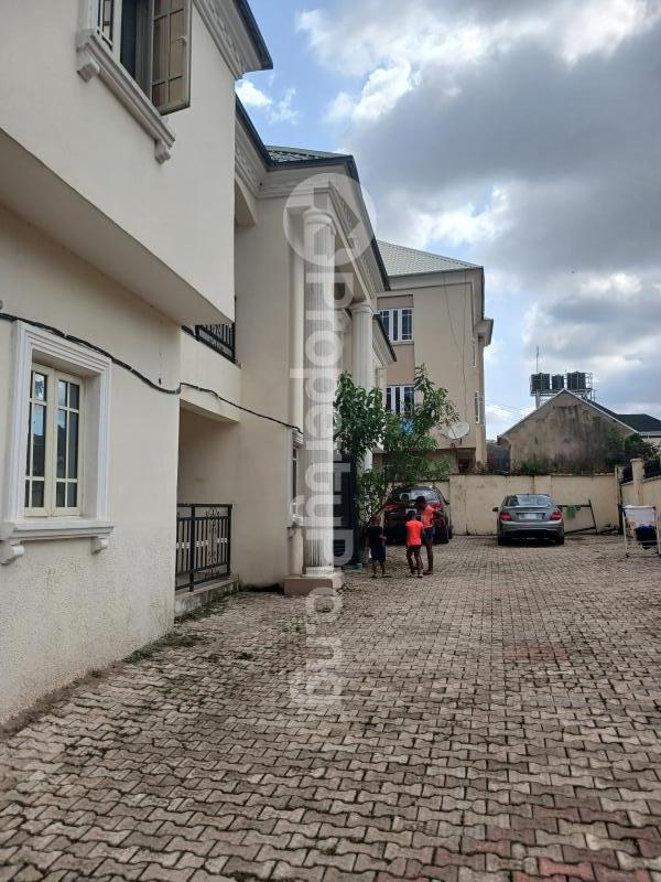 2 bedroom Flat / Apartment for rent Close To The Power Station. Katampe Main Abuja