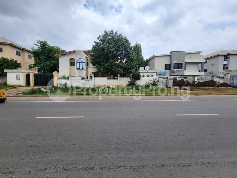 5 bedroom House for sale Wuye Abuja