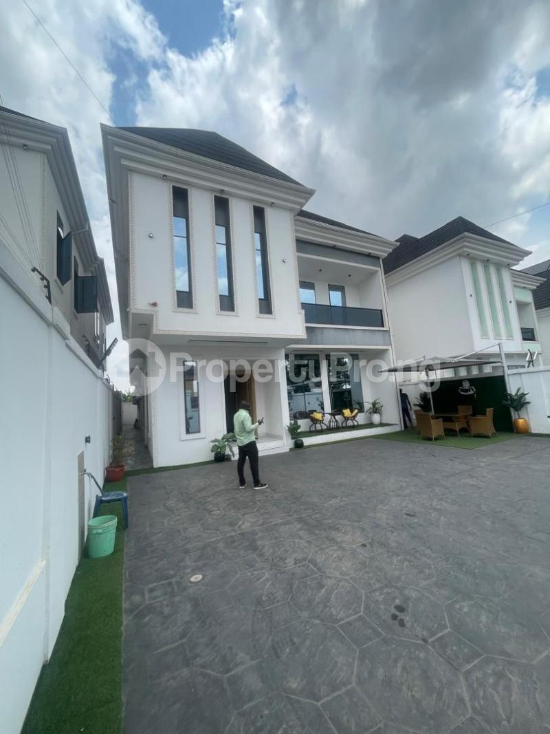 5 bedroom House for sale Omole phase 1 Ojodu Lagos