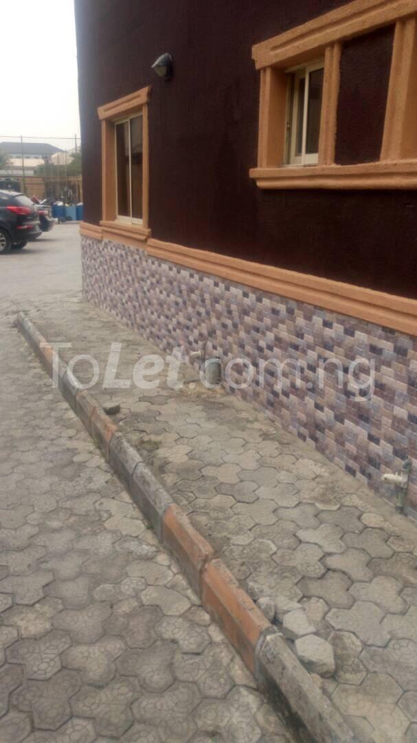1 bedroom Flat / Apartment for rent   chevron Lekki Lagos