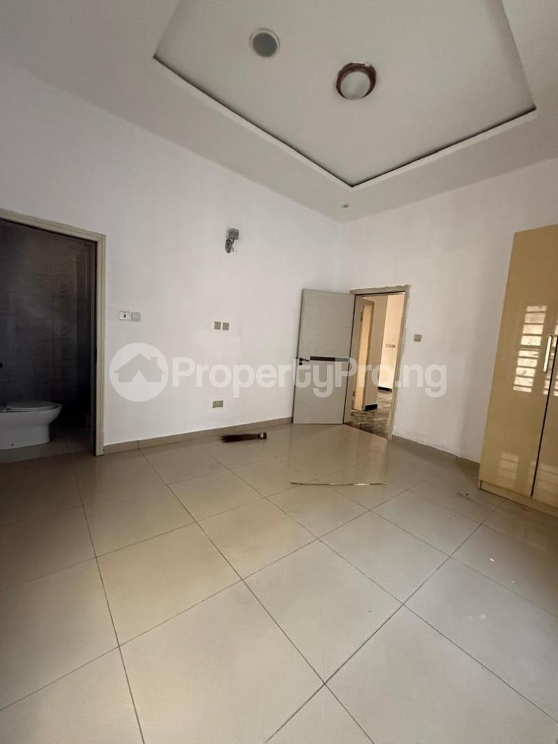 Flat / Apartment for rent Osapa london Lekki Lagos