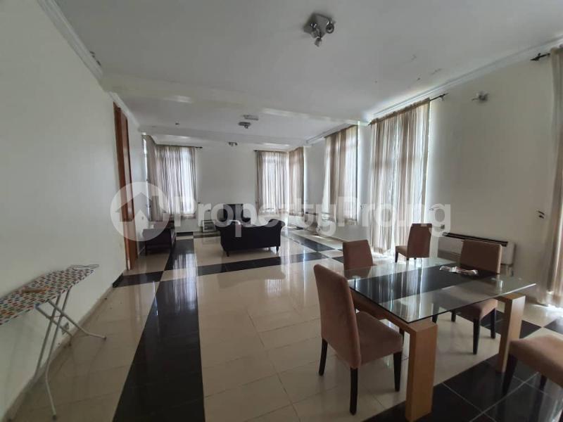2 bedroom House for rent   ONIRU Victoria Island Lagos