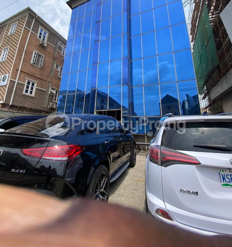 Commercial Property for rent Adekunle Yaba Lagos