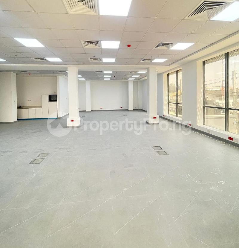 Commercial Property for rent Lekki Phase 1 Lekki Lagos - 5