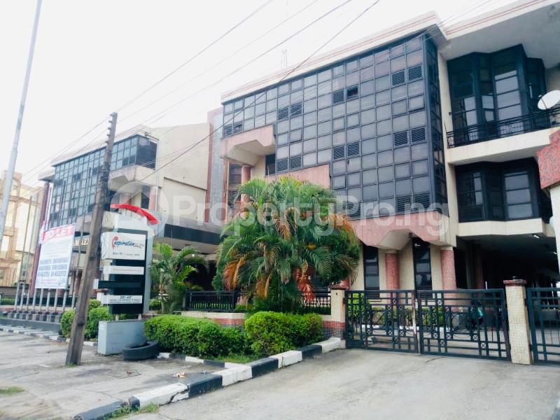 1 bedroom Commercial Property for rent Ligali Ayorinde Victoria Island Lagos