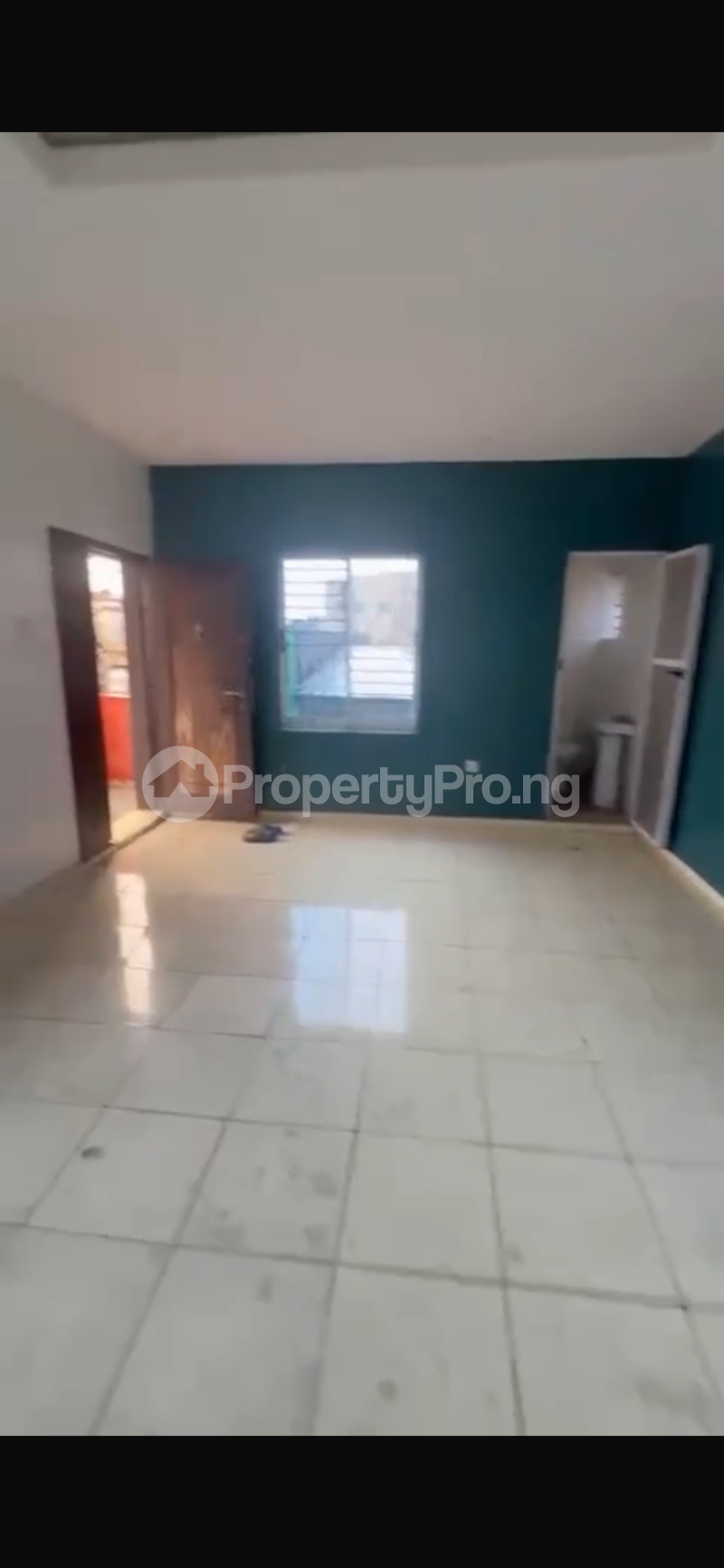 Commercial Property for rent Off General Hospital Road Ifako-gbagada Gbagada Lagos