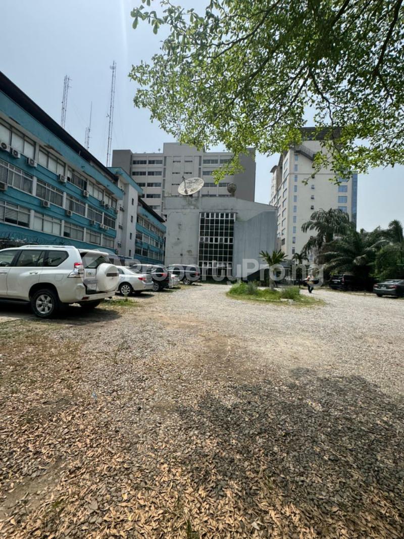 Commercial Property for rent Engineering Close, Victoria Island Lagos