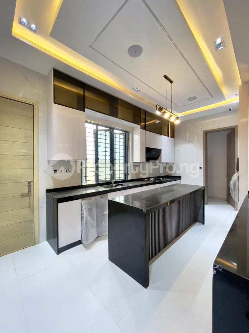 5 bedroom House for sale Phase 1 Lekki Lagos