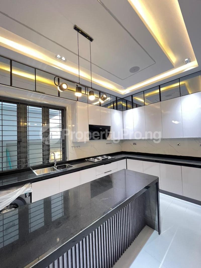 5 bedroom House for sale Lekki Lagos