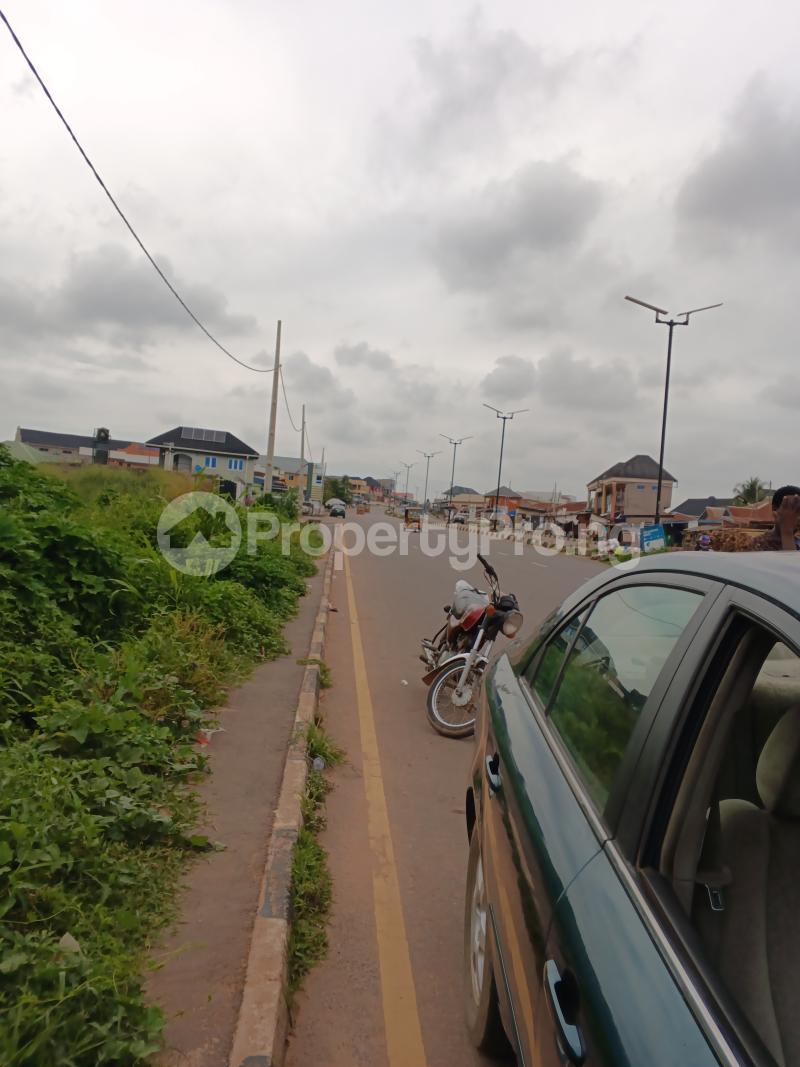 Land for sale Before Lakunle Traffic Light, Akala Express Ibadan Oyo