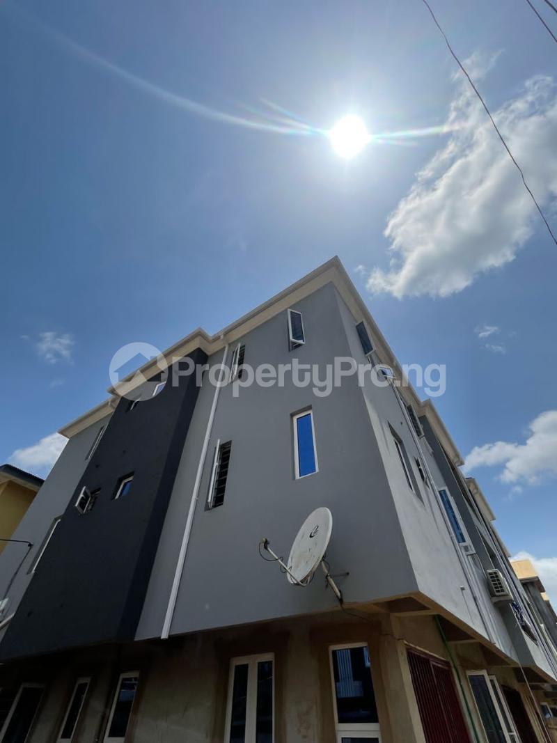 3 bedroom Flat / Apartment for sale Alagomeji Yaba Lagos