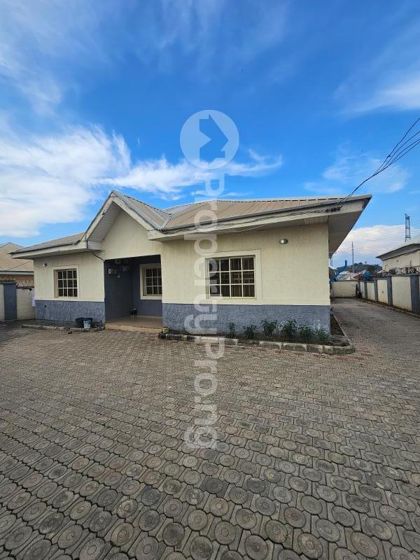 3 bedroom House for sale Federal Housing Authority Fha, Lugbe Abuja