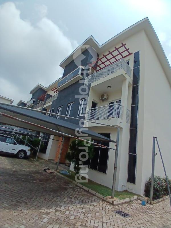 4 bedroom House for sale Diplomatic Zone Guzape Abuja