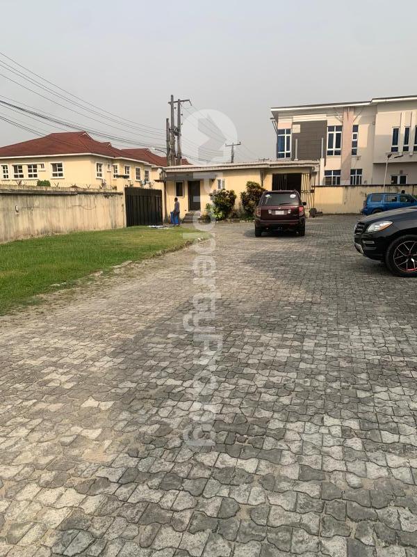 1 bedroom Flat / Apartment for rent Lekki Lagos