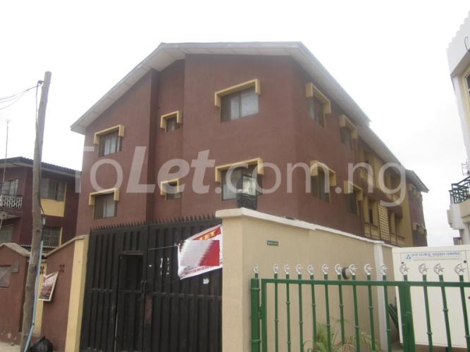 3 bedroom Flat / Apartment for rent Alhai Alake Street, Off Obadita Street Yaba Yaba Lagos