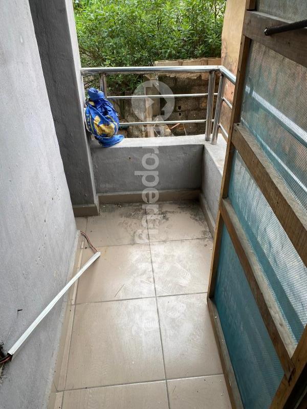 1 bedroom Flat / Apartment for rent Ilaje Bariga Shomolu Lagos