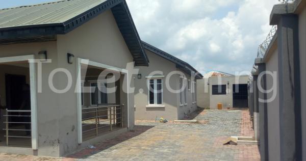 4 bedroom House for sale Airport Rd; Alakia Ibadan Oyo