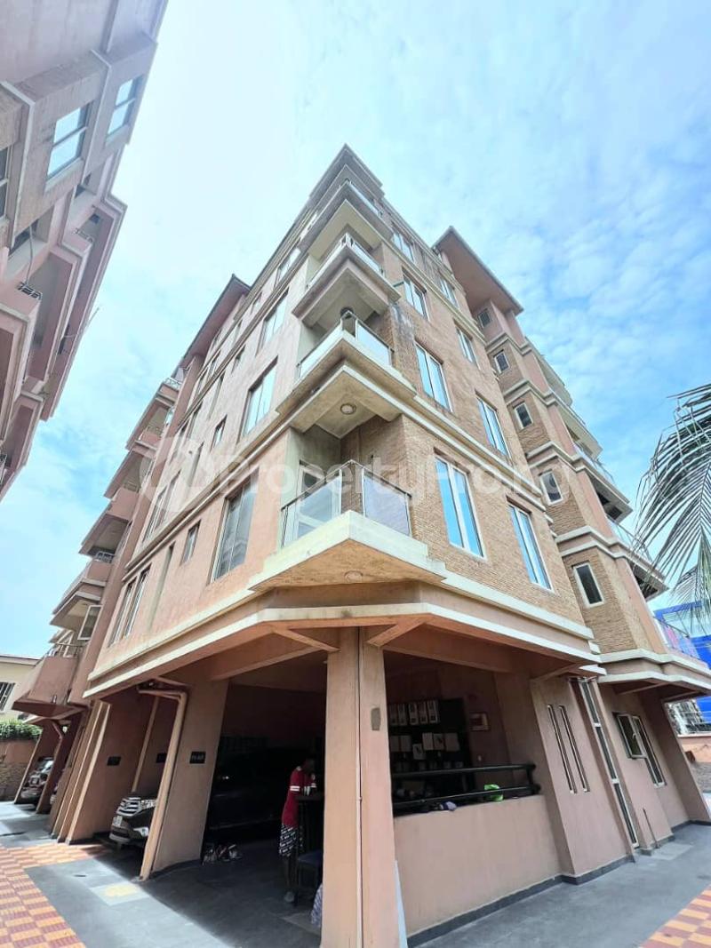 3 bedroom Flat / Apartment for sale ONIRU Victoria Island Lagos