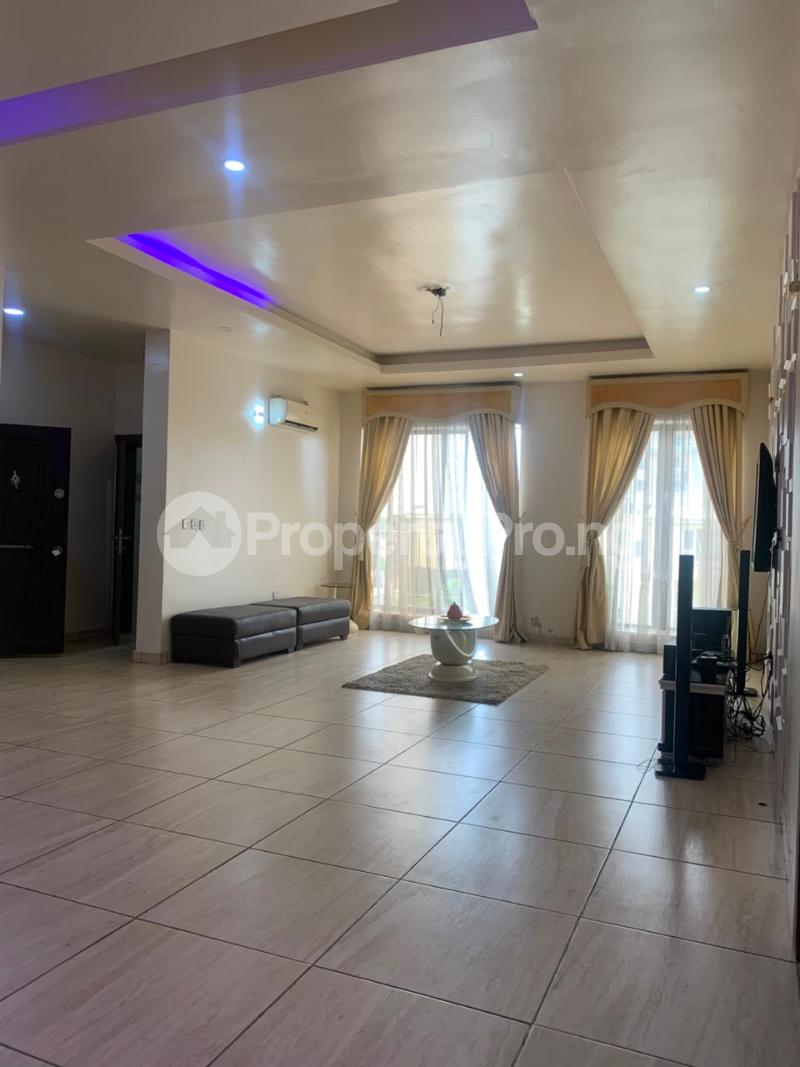 3 bedroom House for rent ONIRU Victoria Island Lagos