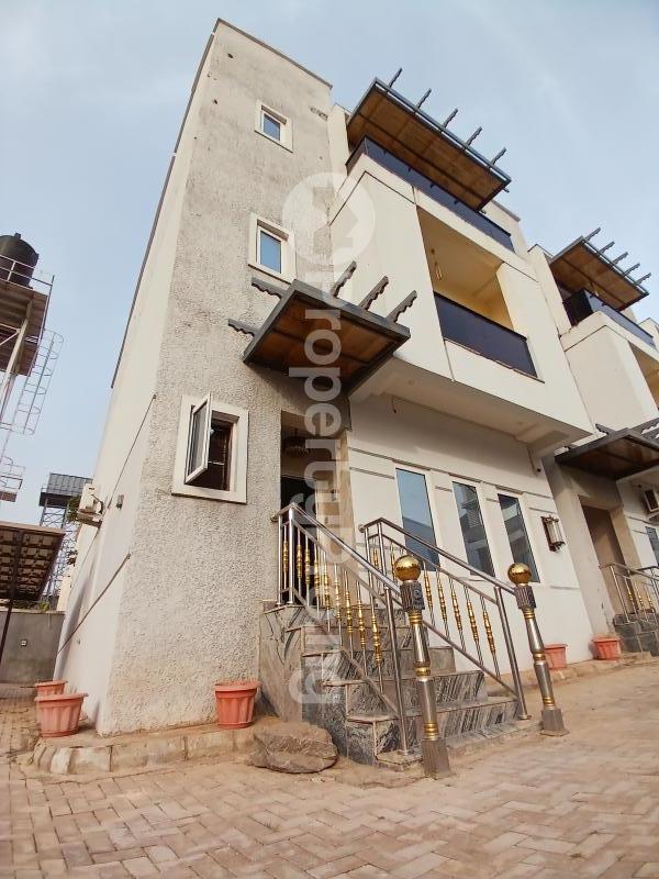 4 bedroom House for rent Diplomatic Zone, Guzape Abuja