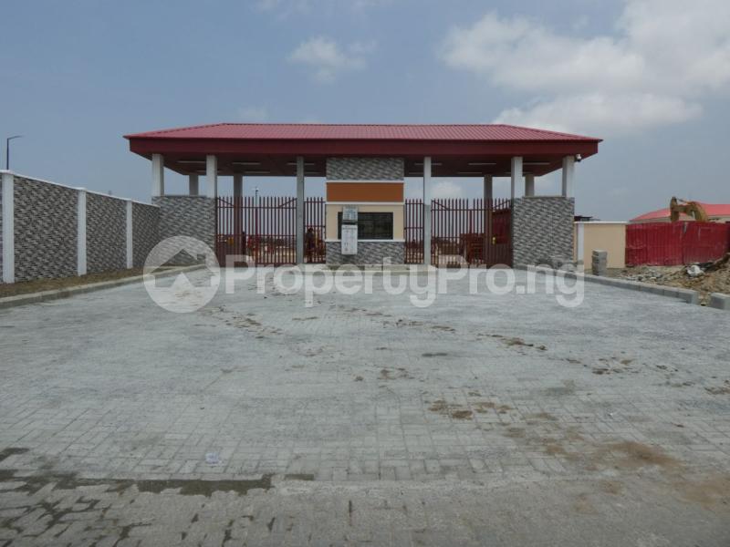 Land for sale Ridge Park Estate Lekki Phase 2 Lekki Lagos - 0