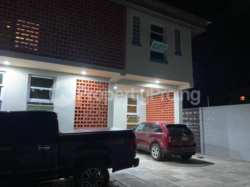 3 bedroom House for sale Fola Agoro Onike Yaba Lagos