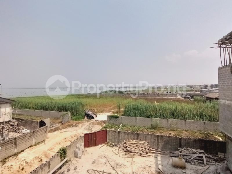 Land for sale Opp Eco Bank Ado Road Ajah, After Ajah Market Thomas estate Ajah Lagos