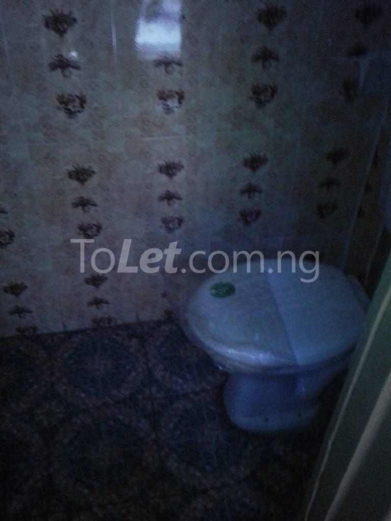 1 bedroom Flat / Apartment for rent   Ajayi road Ogba Lagos