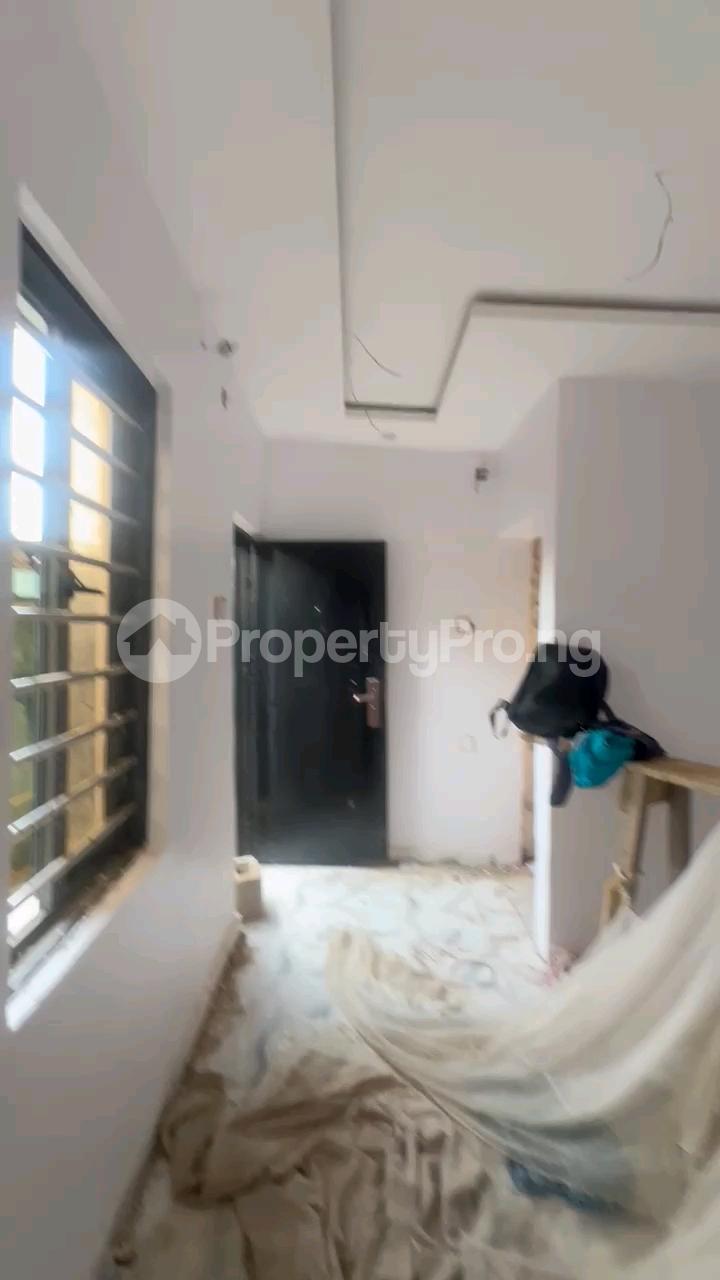 1 bedroom Flat / Apartment for rent Makoko Adekunle Yaba Lagos