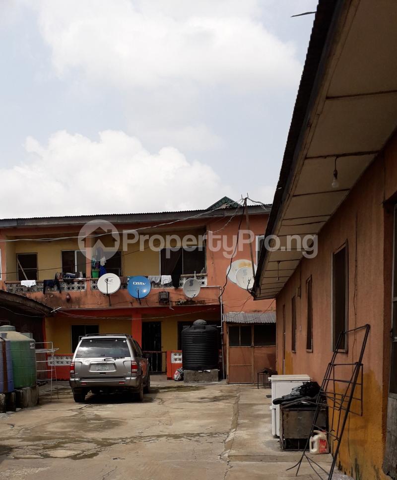 1 bedroom Flat / Apartment for rent Alonge Str,off Miyaki Oworonshoki Gbagada Lagos