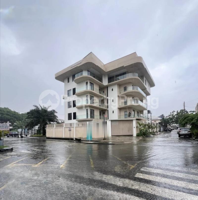 3 bedroom Flat / Apartment for sale Lekki Phase 1 Lekki Lagos