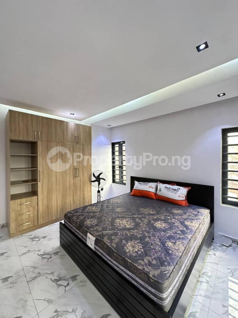 3 bedroom Flat / Apartment for sale Akoka Yaba Lagos