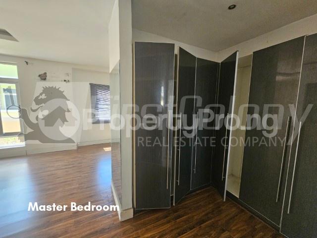 4 bedroom House for sale ONIRU Victoria Island Lagos