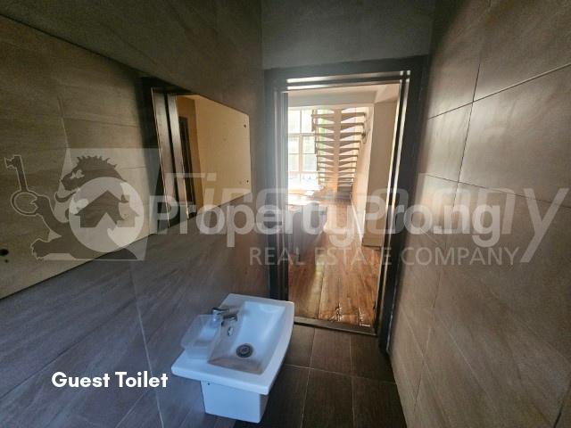 4 bedroom House for sale ONIRU Victoria Island Lagos