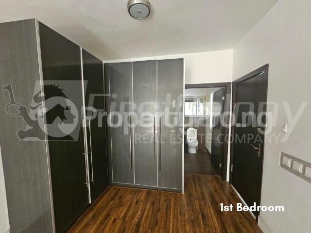 4 bedroom House for sale ONIRU Victoria Island Lagos