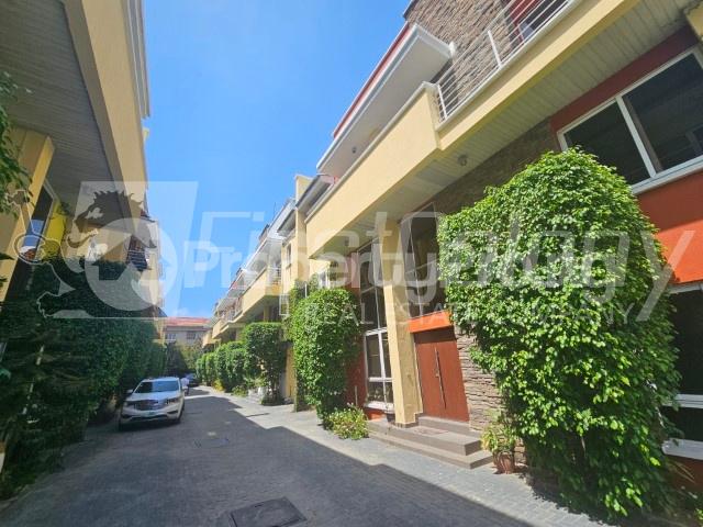 4 bedroom House for sale ONIRU Victoria Island Lagos