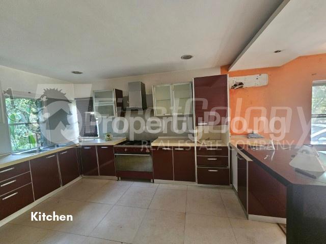 4 bedroom House for sale ONIRU Victoria Island Lagos