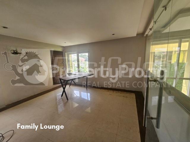 4 bedroom House for sale ONIRU Victoria Island Lagos