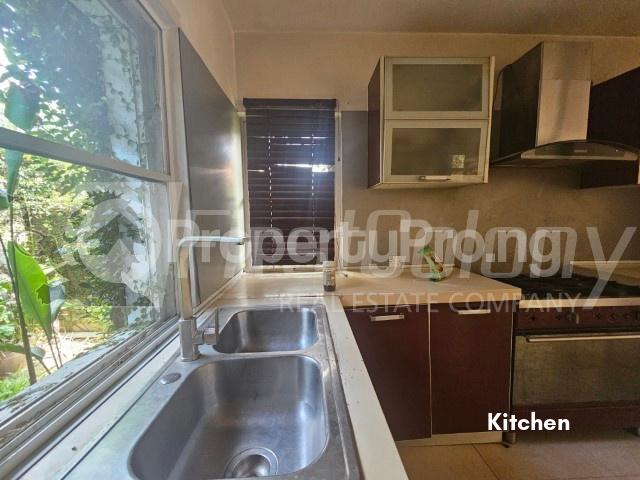 4 bedroom House for sale ONIRU Victoria Island Lagos