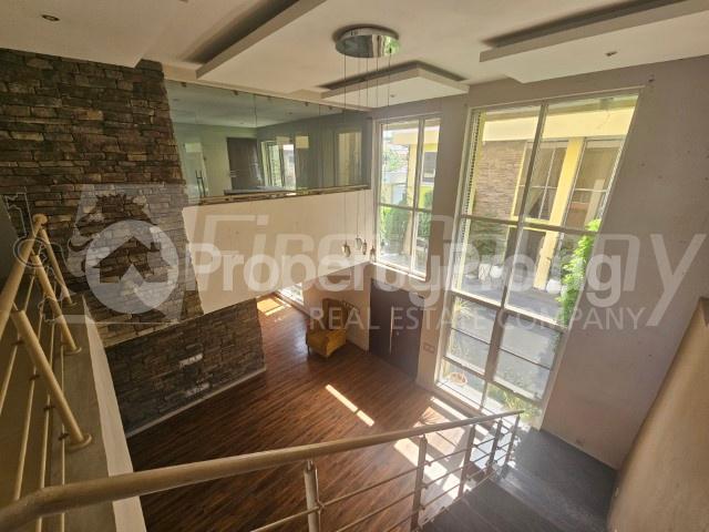 4 bedroom House for sale ONIRU Victoria Island Lagos
