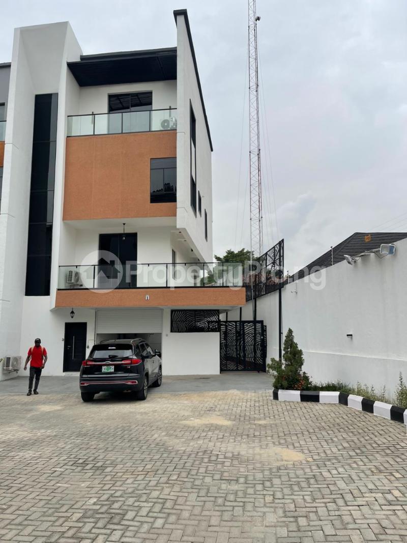 4 bedroom House for rent Shonibare Estate Maryland Lagos
