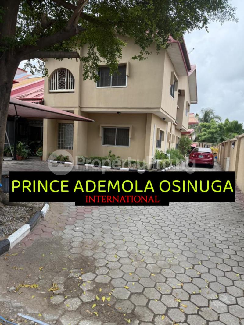 4 bedroom House for sale Victoria Island Lagos