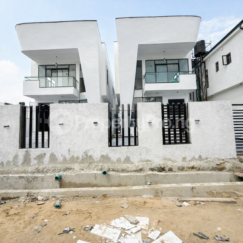 5 bedroom House for sale Estate Ajah Lagos