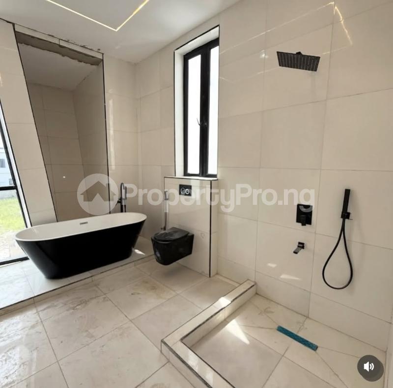 5 bedroom House for sale Estate Ajah Lagos